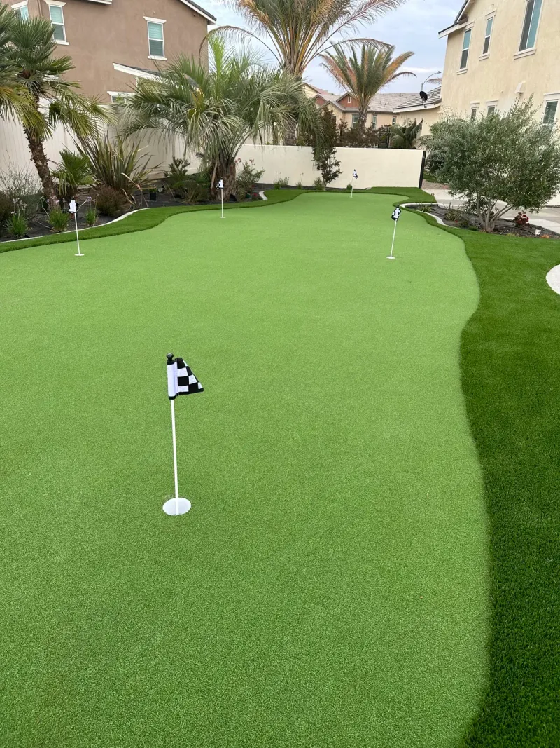 Putting green installation